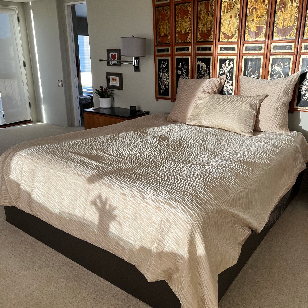 Donna Karan Gold Dust Duvet Cover